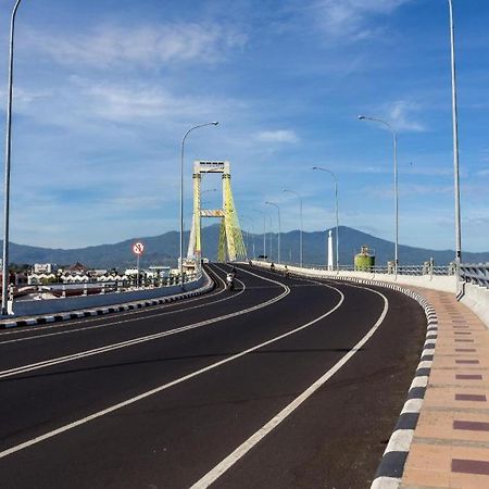 Hotel Royal Manado Luaran gambar