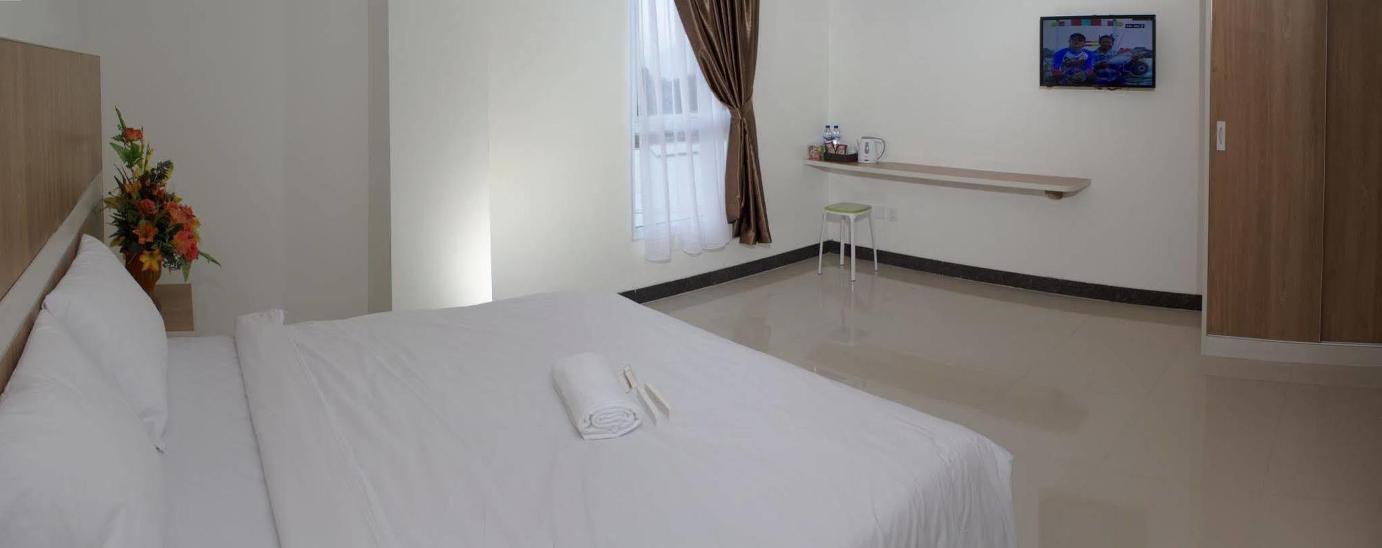 Hotel Royal Manado Luaran gambar