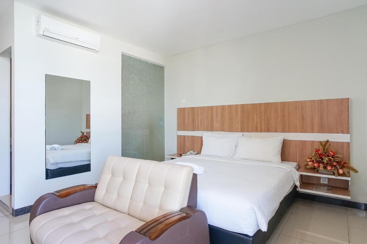 Hotel Royal Manado Luaran gambar