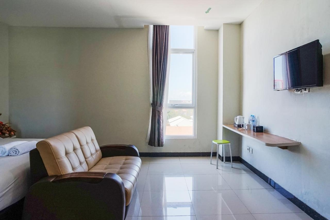 Hotel Royal Manado Luaran gambar