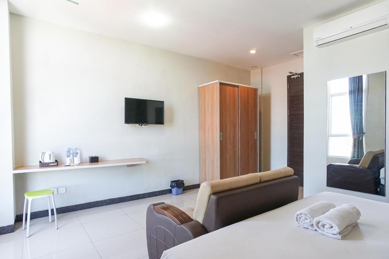 Hotel Royal Manado Luaran gambar