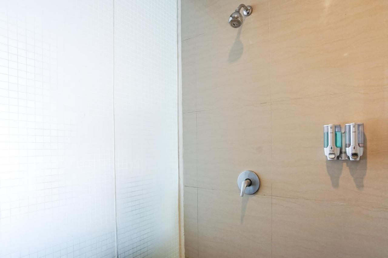 Hotel Royal Manado Luaran gambar