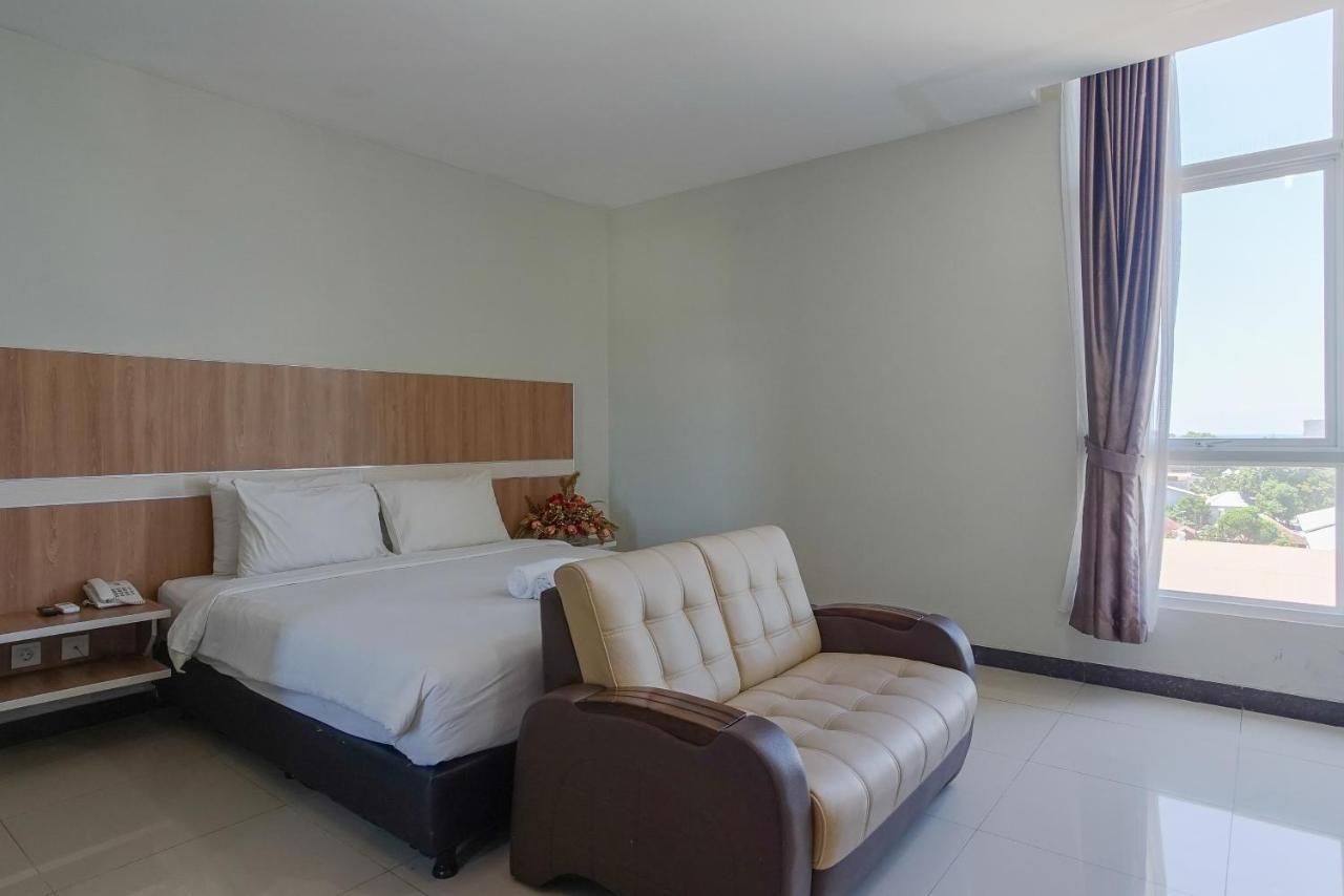 Hotel Royal Manado Luaran gambar