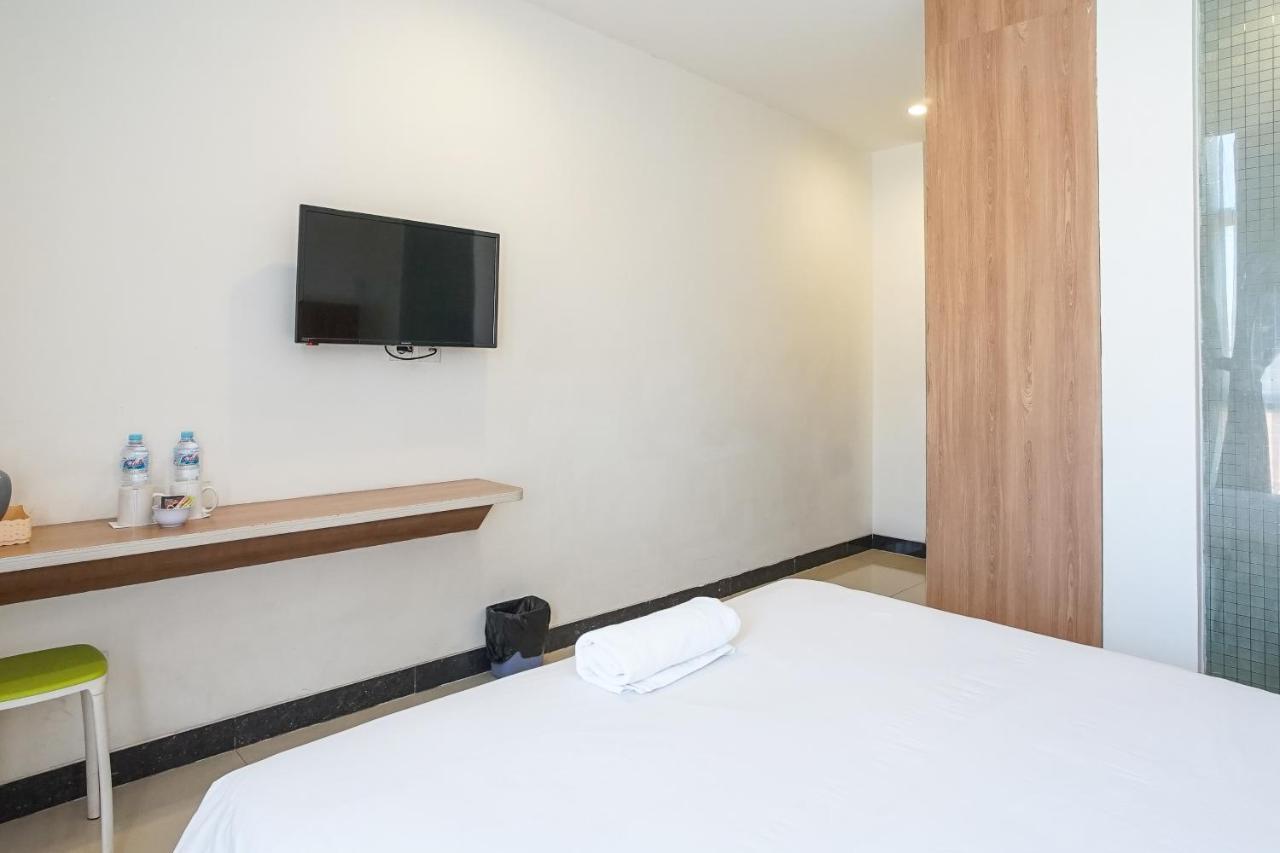Hotel Royal Manado Luaran gambar